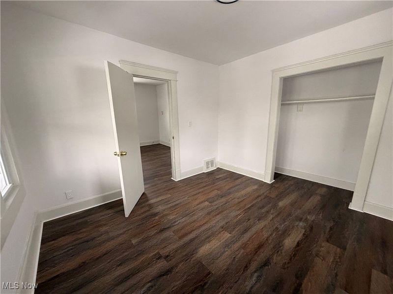 9521 Mount Auburn Avenue, Cleveland, OH 44104 Photo 13