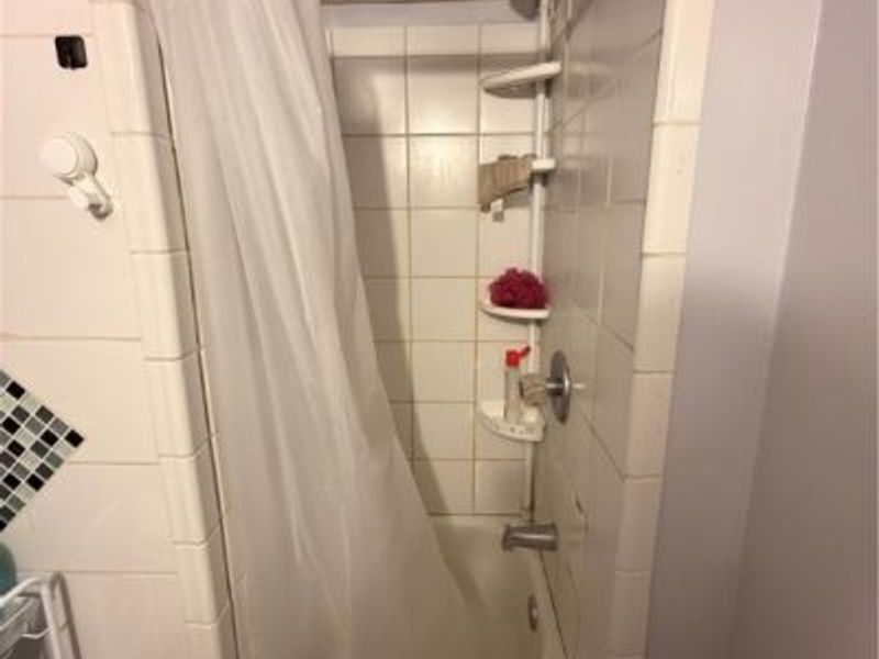 9521 Mount Auburn Avenue, Cleveland, OH 44104 Photo 29