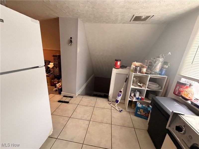 9521 Mount Auburn Avenue, Cleveland, OH 44104 Photo 36