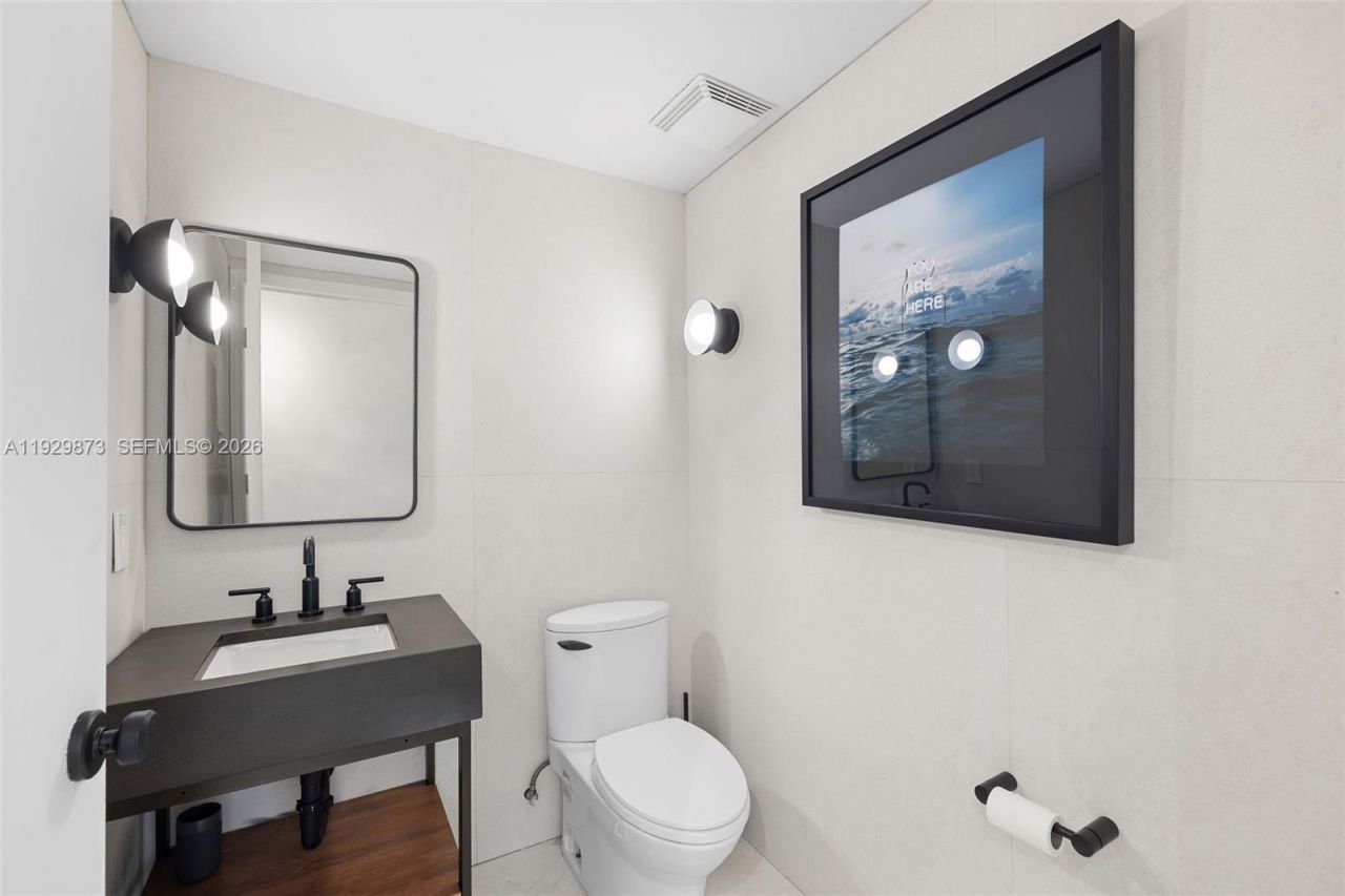 5875 Collins Ave, Unit 501, Miami Beach, FL 33140 Photo