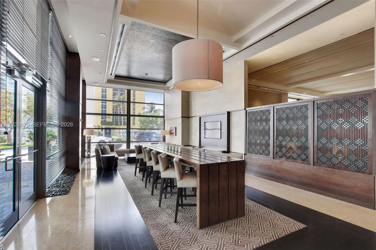 5875 Collins Ave, Unit 501, Miami Beach, FL 33140 Photo