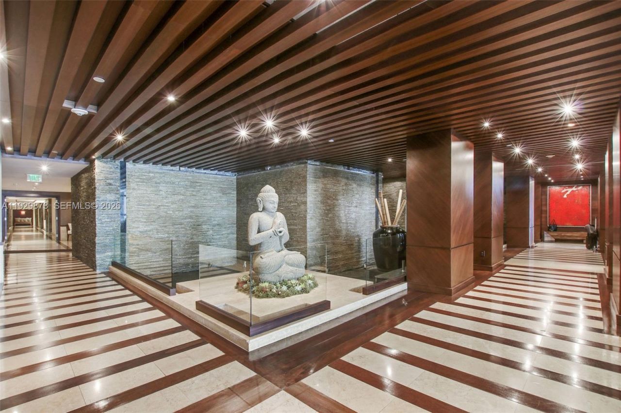 5875 Collins Ave, Unit 501, Miami Beach, FL 33140 Photo