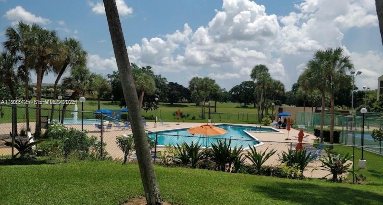 6921 Environ Blvd , Unit 6R, Lauderhill, FL 33319 Photo