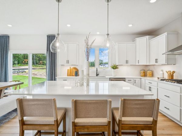 1736 Hadley Hills Drive NE, Rochester, MN 55901