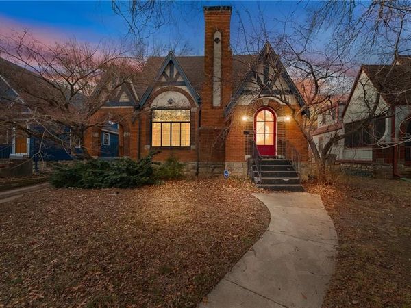 7404 Walnut Street, Kansas City, MO 64114