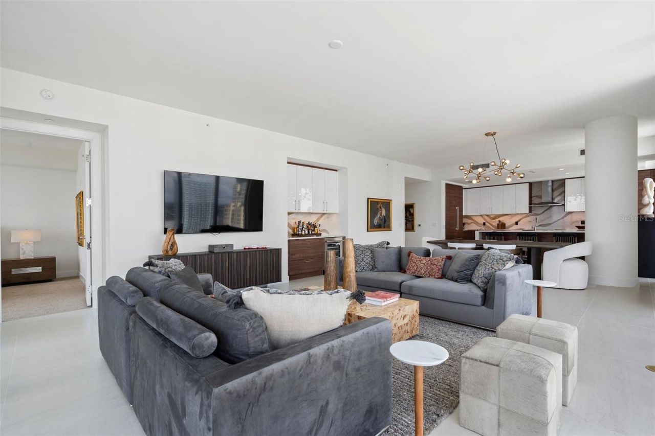 301 1st Street S, Unit 2603, Saint Petersburg, FL 33701 Photo