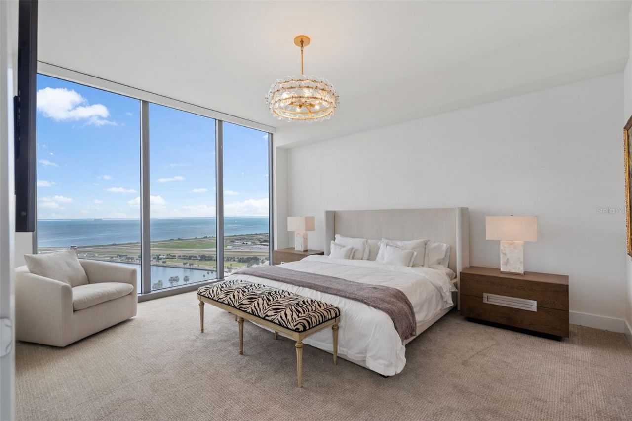 301 1st Street S, Unit 2603, Saint Petersburg, FL 33701 Photo