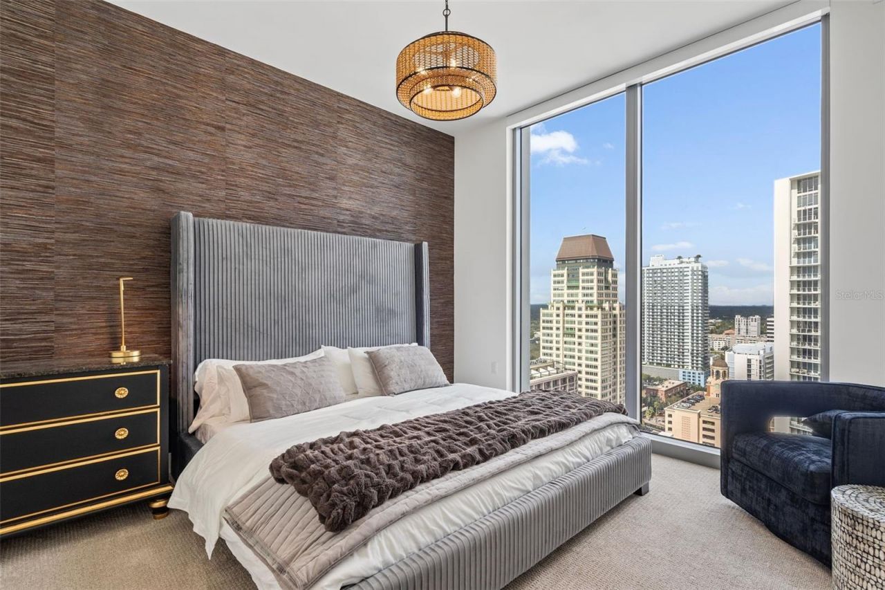 301 1st Street S, Unit 2603, Saint Petersburg, FL 33701 Photo