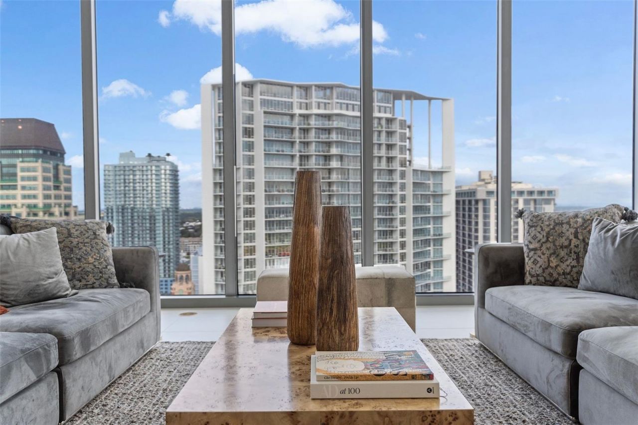 301 1st Street S, Unit 2603, Saint Petersburg, FL 33701 Photo