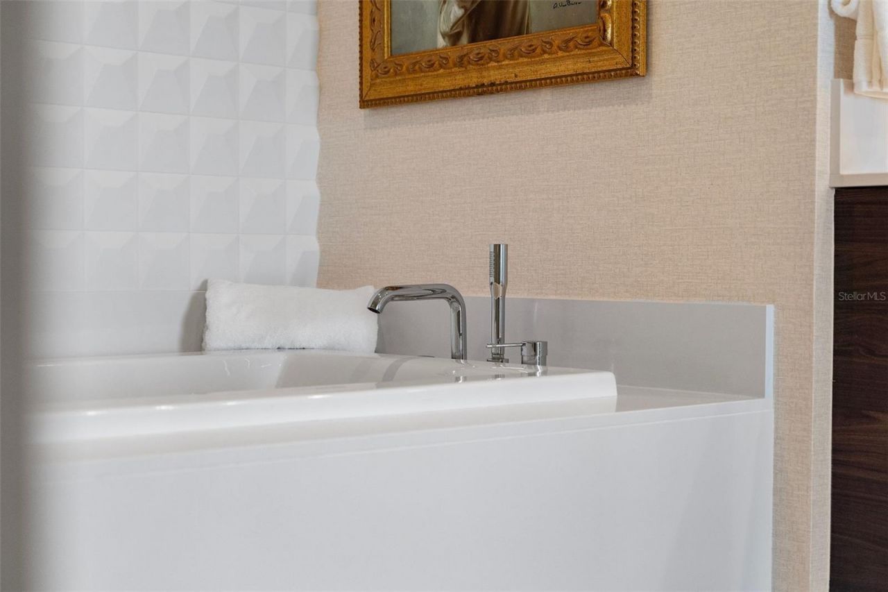 301 1st Street S, Unit 2603, Saint Petersburg, FL 33701 Photo