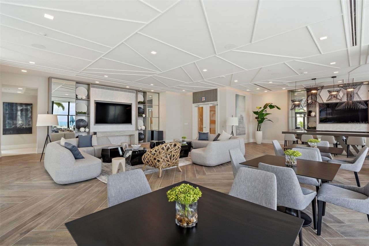 301 1st Street S, Unit 2603, Saint Petersburg, FL 33701 Photo