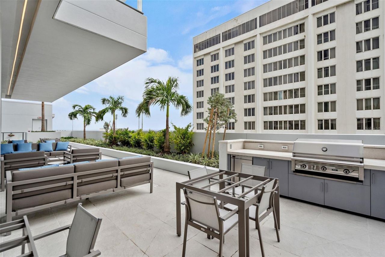 301 1st Street S, Unit 2603, Saint Petersburg, FL 33701 Photo