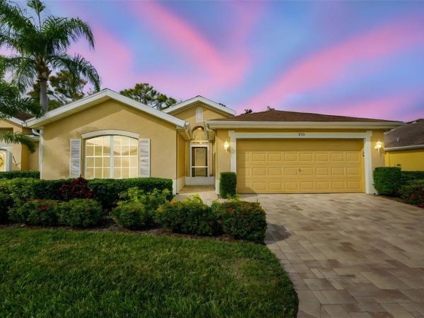 930 VILLEROY GREENS DRIVE, SUN CITY CENTER, FL 33573
