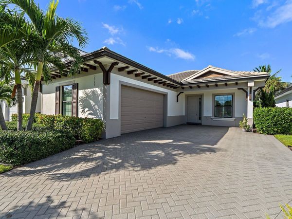 2908 Gin Berry Way, West Palm Beach, FL 33401