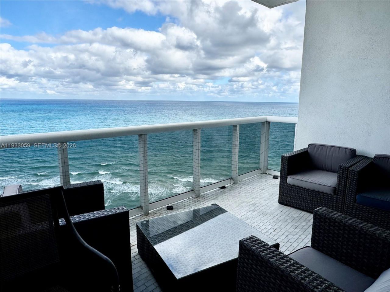 18201 Collins Ave, Unit 3308, Sunny Isles Beach, FL 33160 Photo