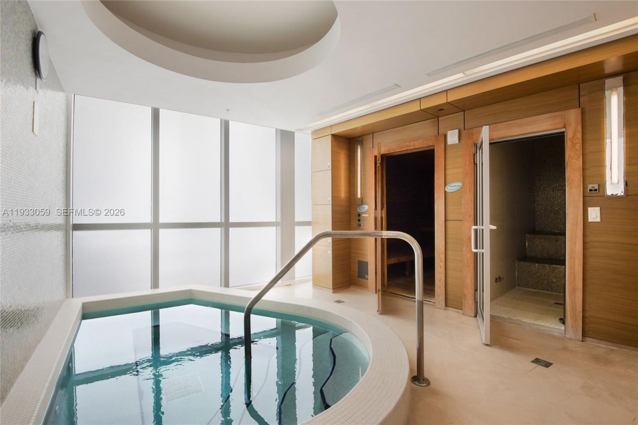 18201 Collins Ave, Unit 3308, Sunny Isles Beach, FL 33160 Photo