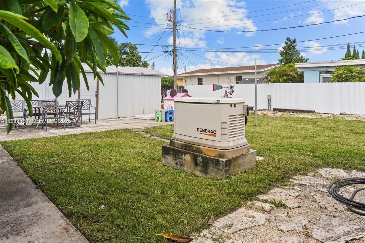 117 W 34th St, Hialeah, FL 33012 Photo