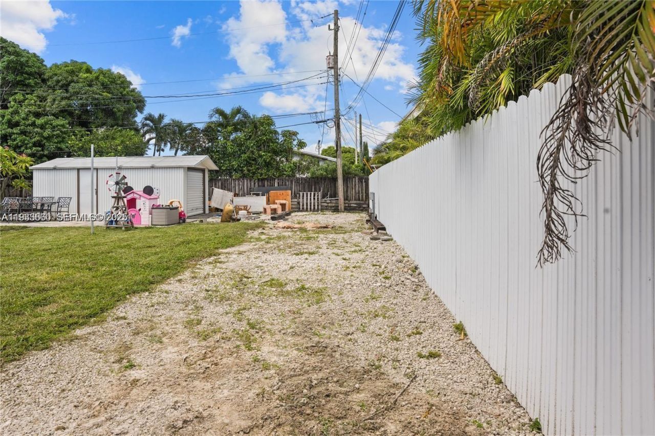 117 W 34th St, Hialeah, FL 33012 Photo