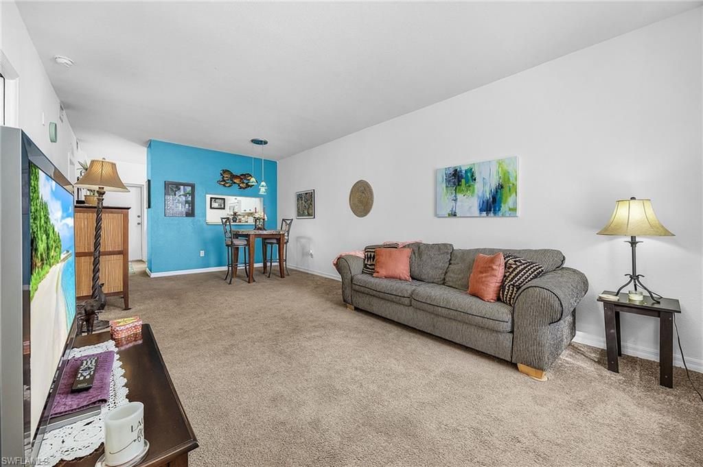 8461 Bernwood Cove Loop, Unit 305, Fort Myers, FL 33966 Photo