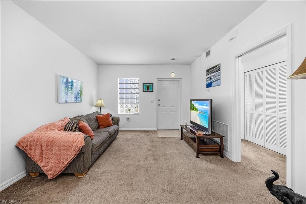 8461 Bernwood Cove Loop, Unit 305, Fort Myers, FL 33966 Photo