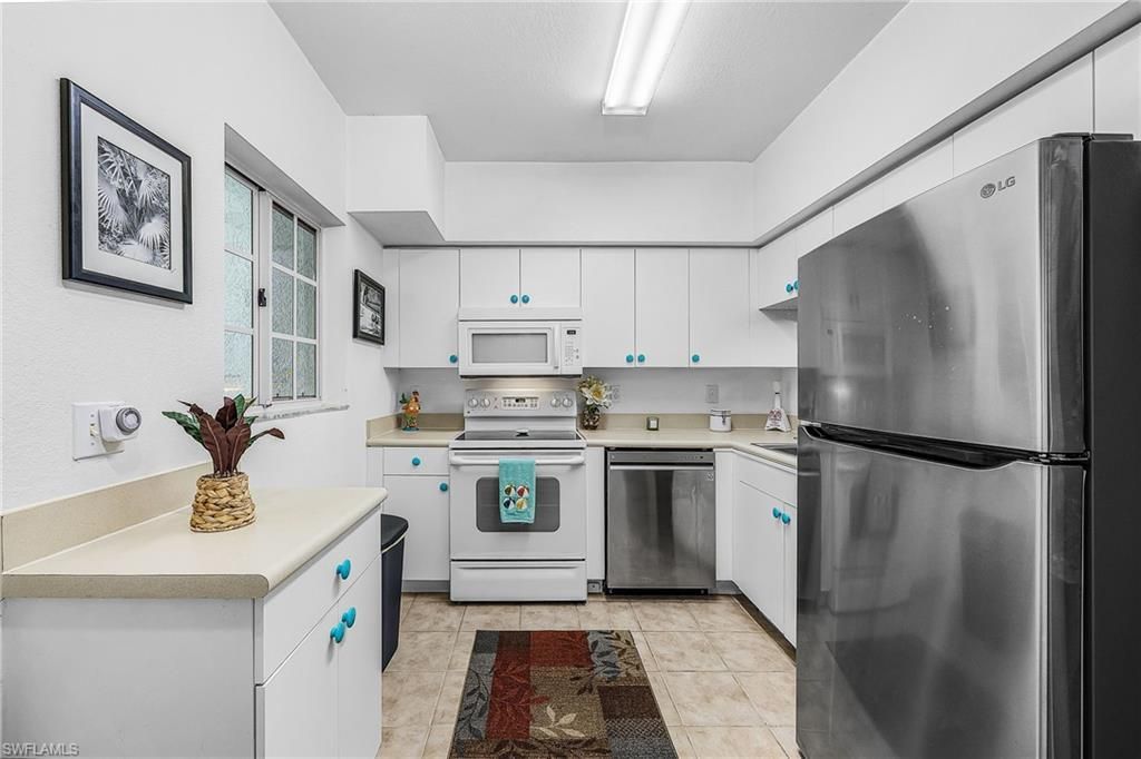 8461 Bernwood Cove Loop, Unit 305, Fort Myers, FL 33966 Photo