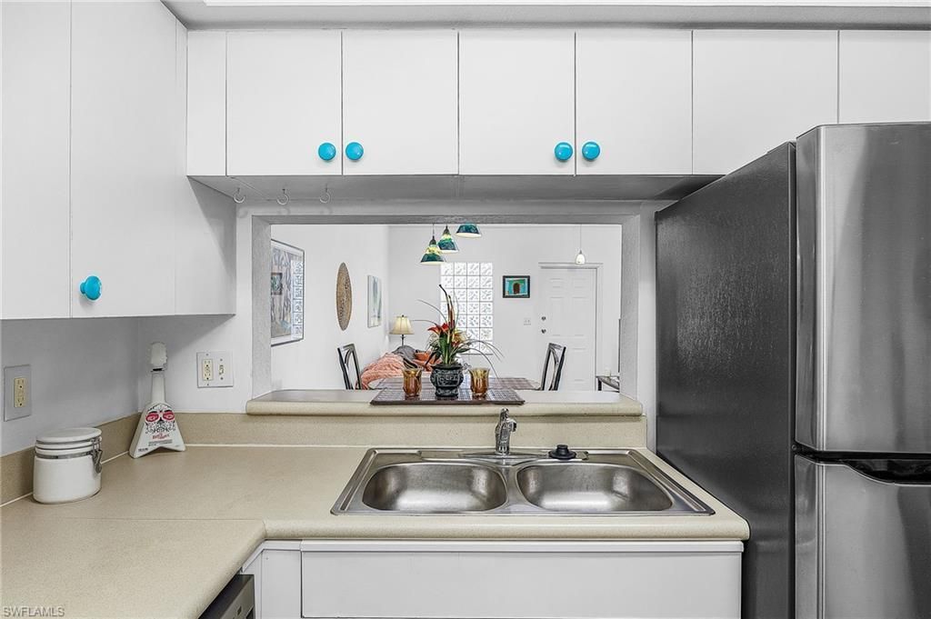 8461 Bernwood Cove Loop, Unit 305, Fort Myers, FL 33966 Photo