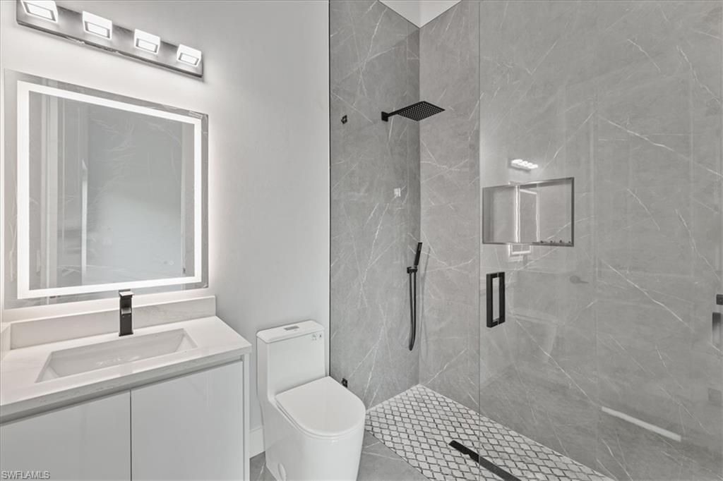 607 NW 7th St, Cape Coral, FL 33993 Photo