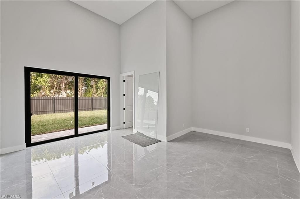 607 NW 7th St, Cape Coral, FL 33993 Photo