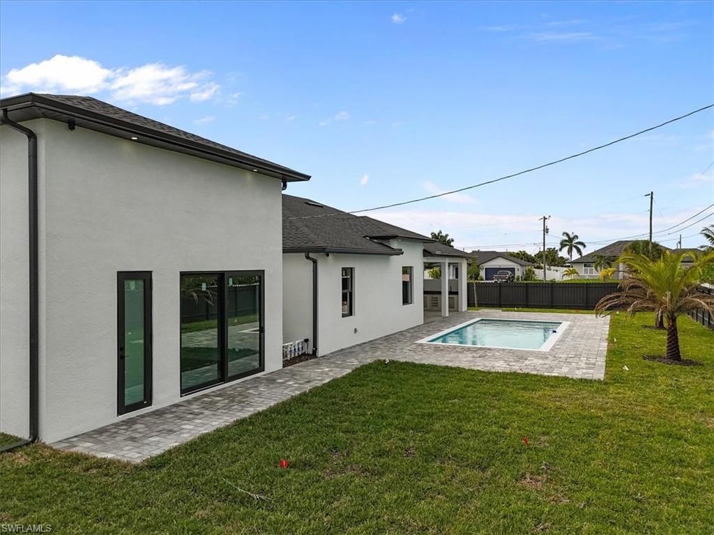 607 NW 7th St, Cape Coral, FL 33993 Photo