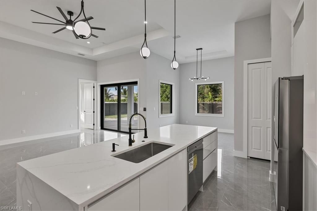 607 NW 7th St, Cape Coral, FL 33993 Photo