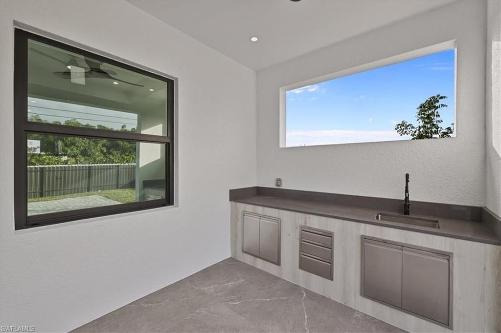 607 NW 7th St , Cape Coral, FL 33993 Photo