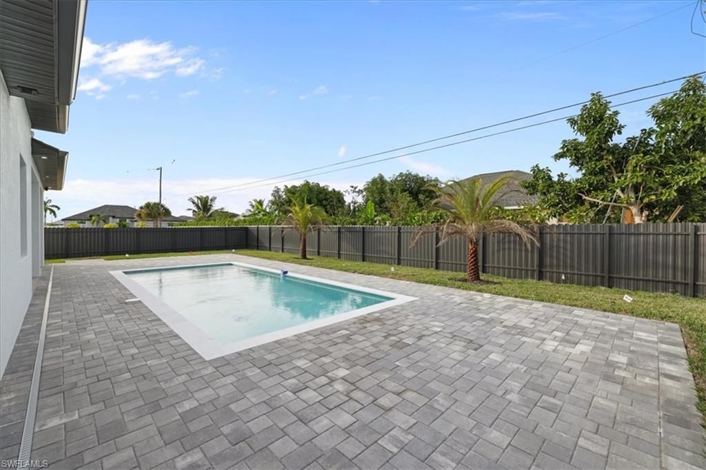 607 NW 7th St , Cape Coral, FL 33993 Photo