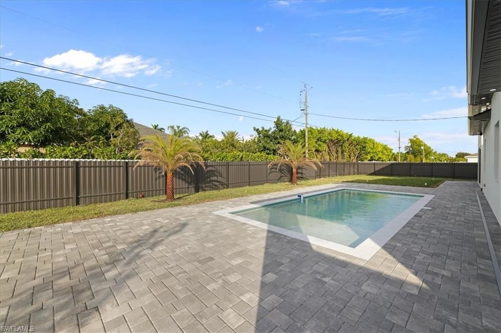 607 NW 7th St , Cape Coral, FL 33993 Photo