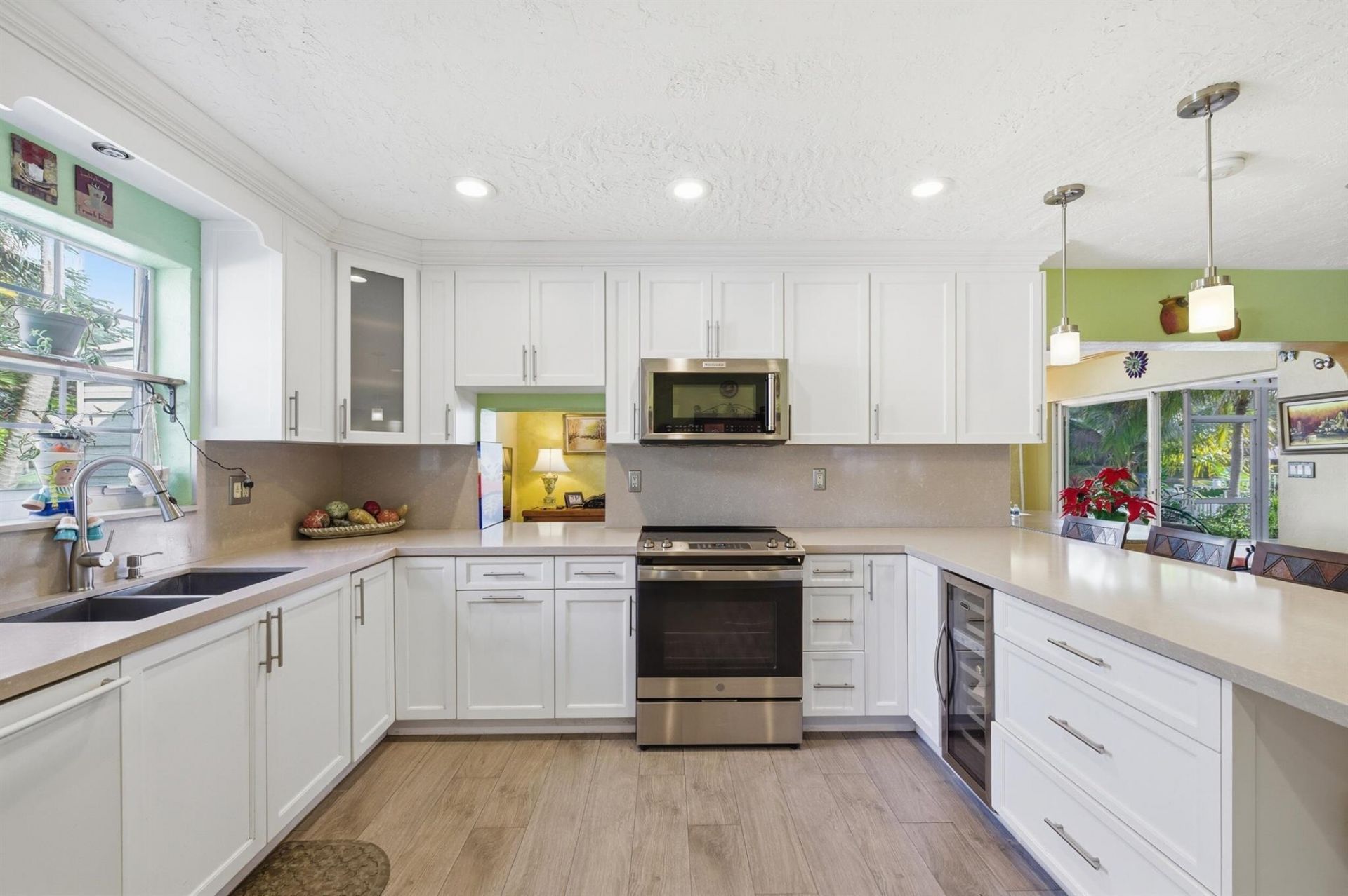 1811 NW 119th Avenue, Pembroke Pines, FL 33026 Photo