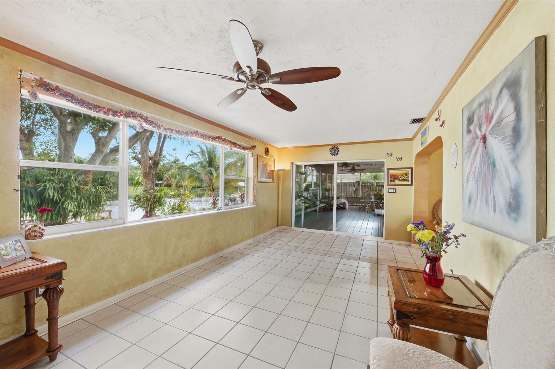 1811 NW 119th Avenue, Pembroke Pines, FL 33026 Photo