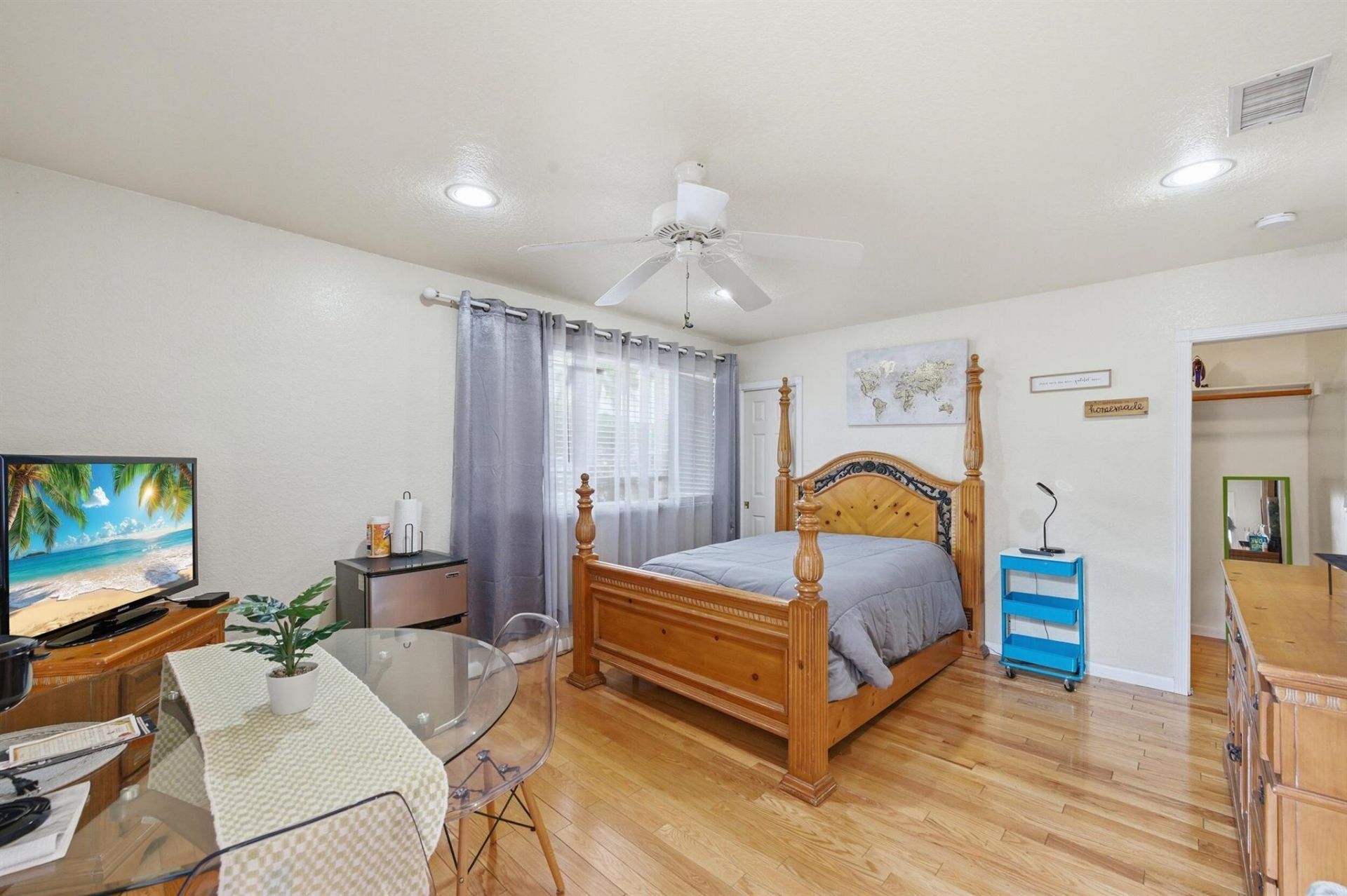 1811 NW 119th Avenue, Pembroke Pines, FL 33026 Photo