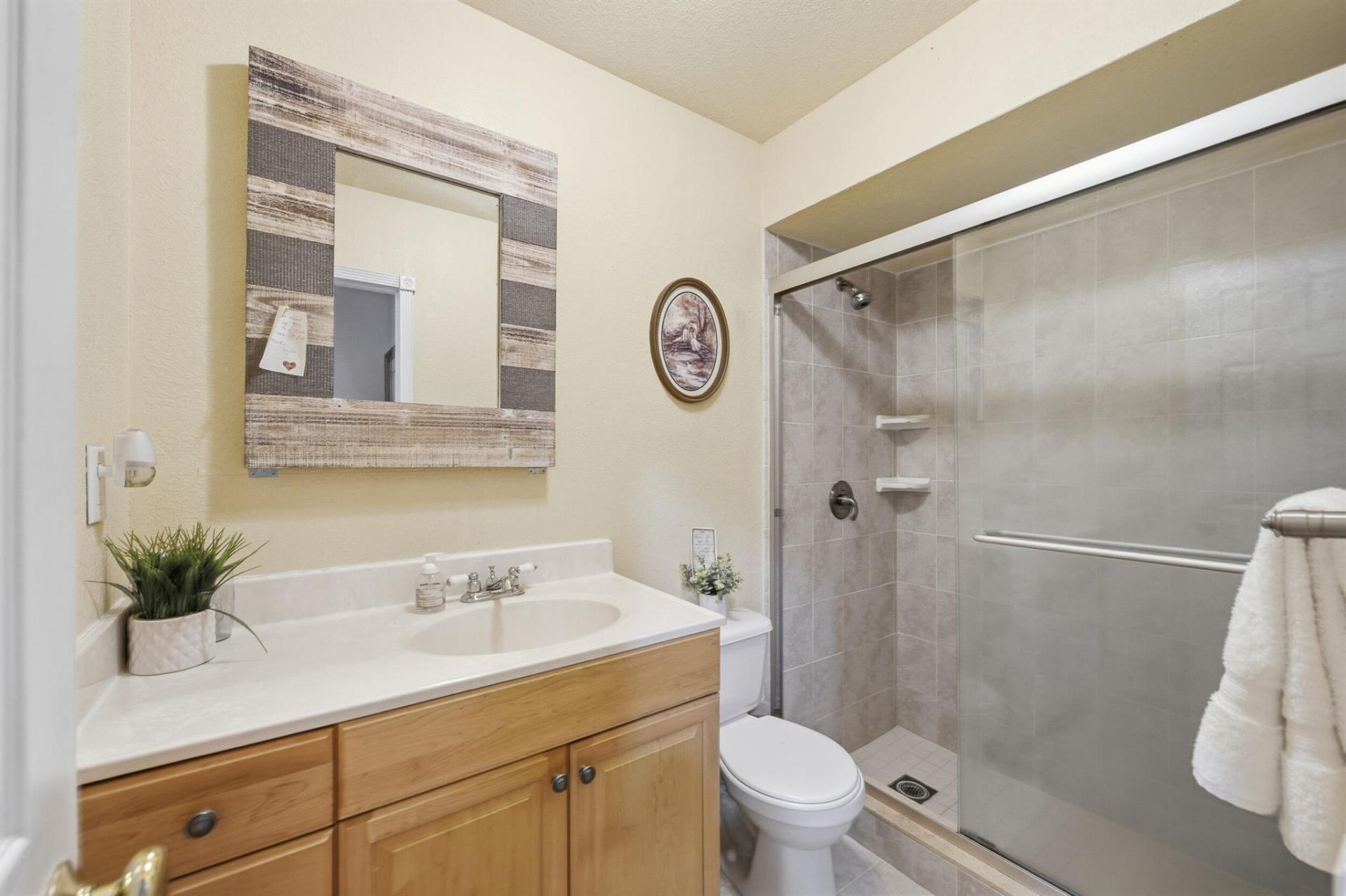 1811 NW 119th Avenue, Pembroke Pines, FL 33026 Photo