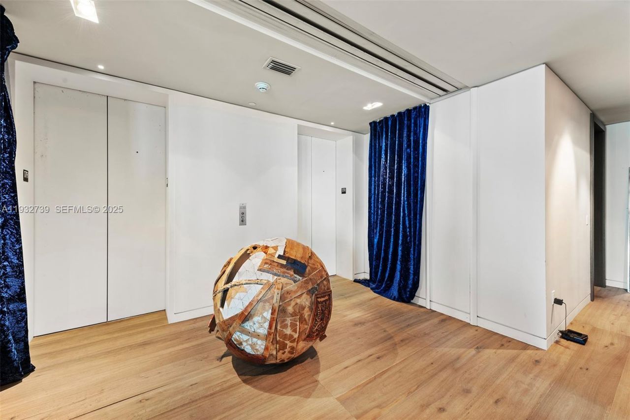 Please Call For Address, Unit 1709, Bal Harbour, FL 33154 Photo