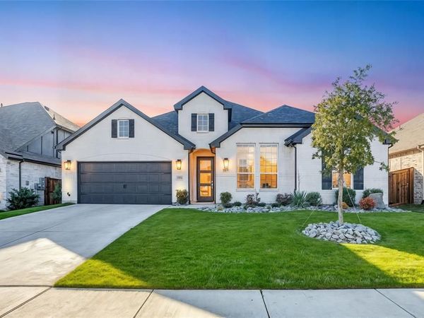 1800 Flowerfield Lane, Mansfield, TX 76063