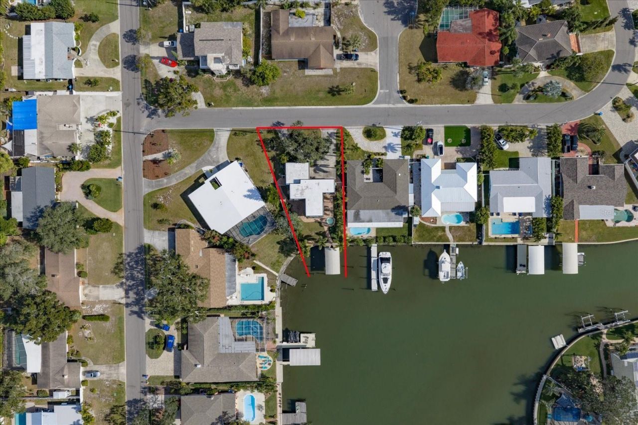 1698 Mckay Creek Drive, Largo, FL 33770 Photo