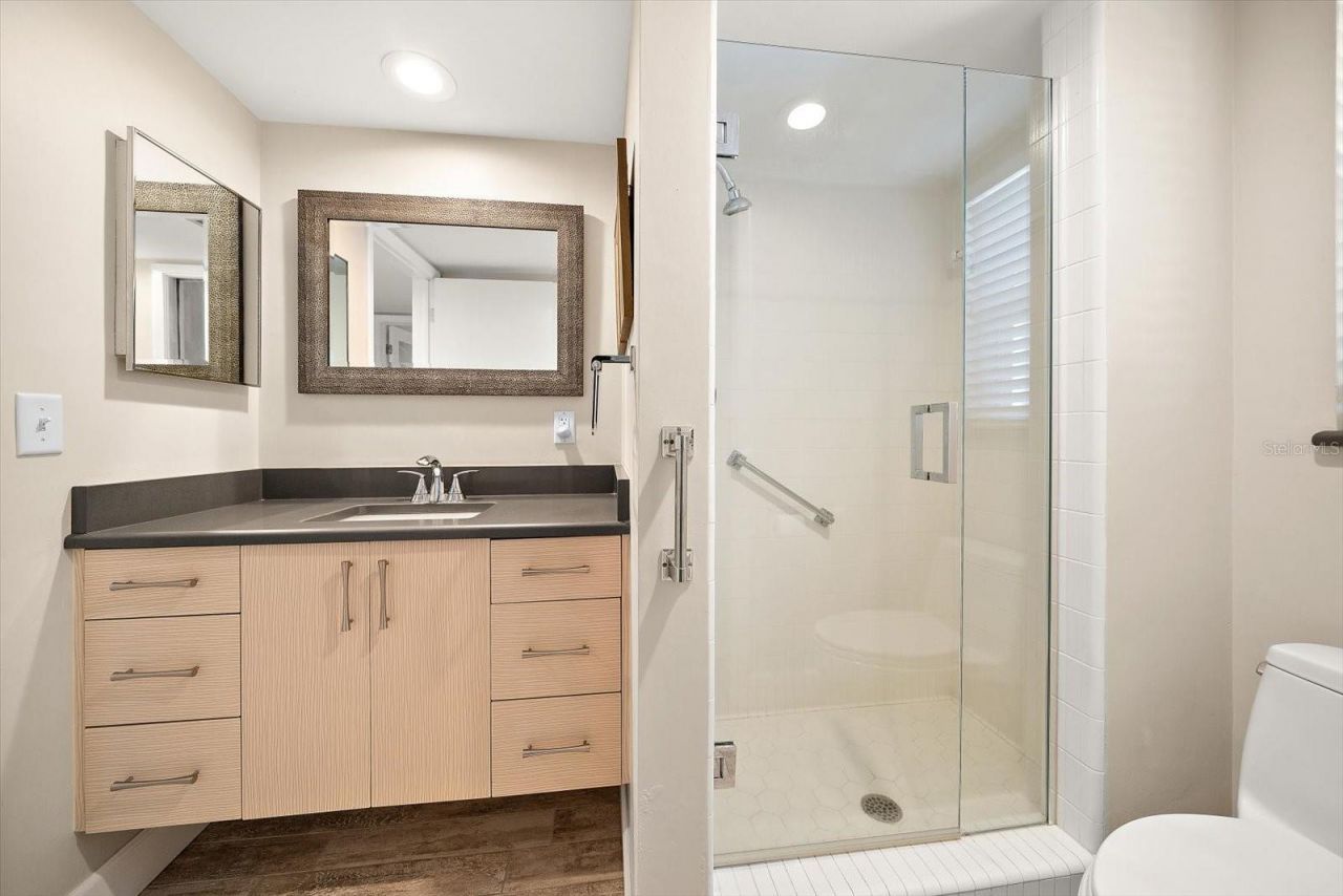 1698 Mckay Creek Drive, Largo, FL 33770 Photo