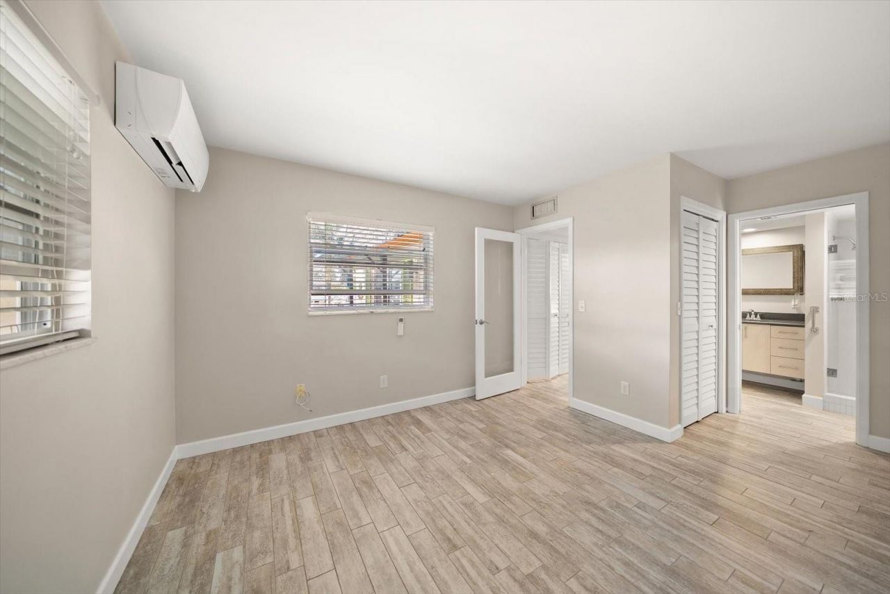 1698 Mckay Creek Drive, Largo, FL 33770 Photo