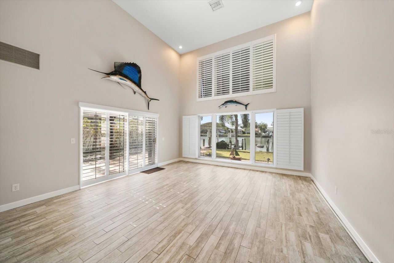 1698 Mckay Creek Drive, Largo, FL 33770 Photo