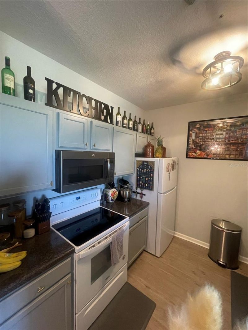 4802 51st Street W, Unit 423, Bradenton, FL 34210 Photo