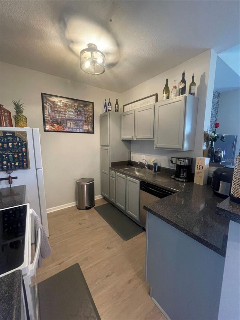 4802 51st Street W, Unit 423, Bradenton, FL 34210 Photo