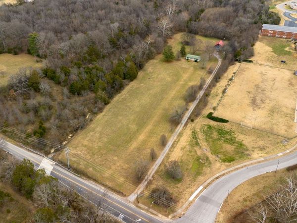 5824 Pettus Rd, Antioch, TN 37013