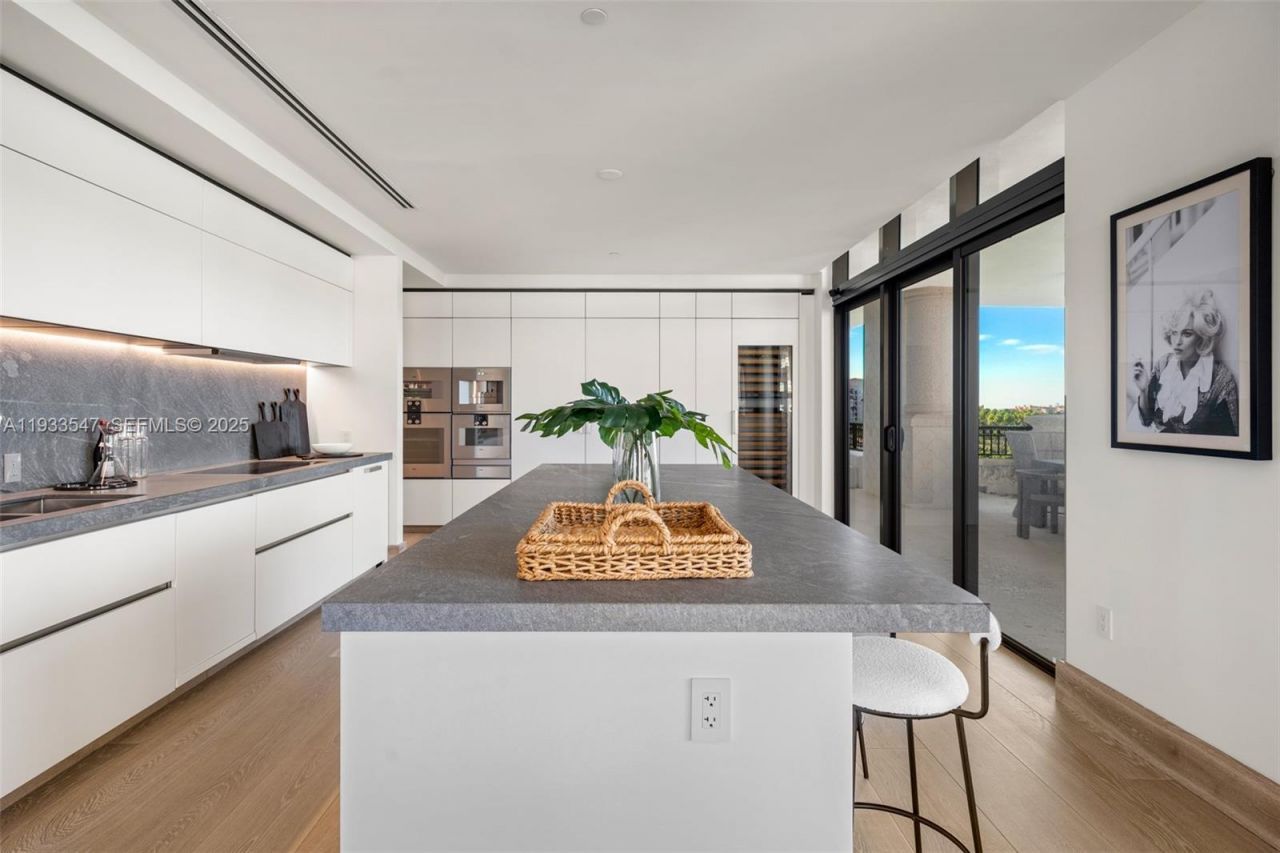 7061 Fisher Island Dr , Unit 7061, Miami Beach, FL 33109 Photo