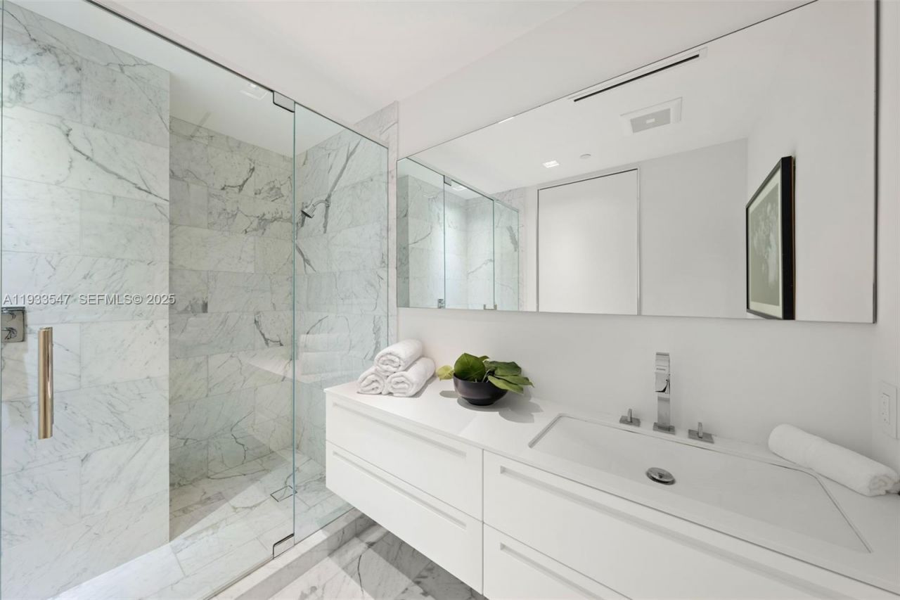 7061 Fisher Island Dr , Unit 7061, Miami Beach, FL 33109 Photo