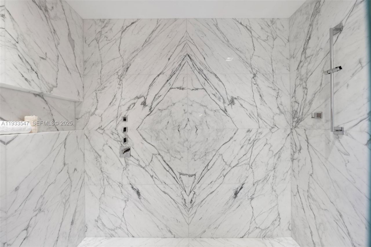 7061 Fisher Island Dr , Unit 7061, Miami Beach, FL 33109 Photo