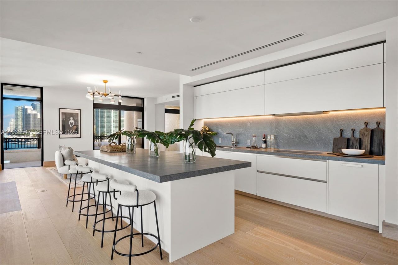 7061 Fisher Island Dr , Unit 7061, Miami Beach, FL 33109 Photo